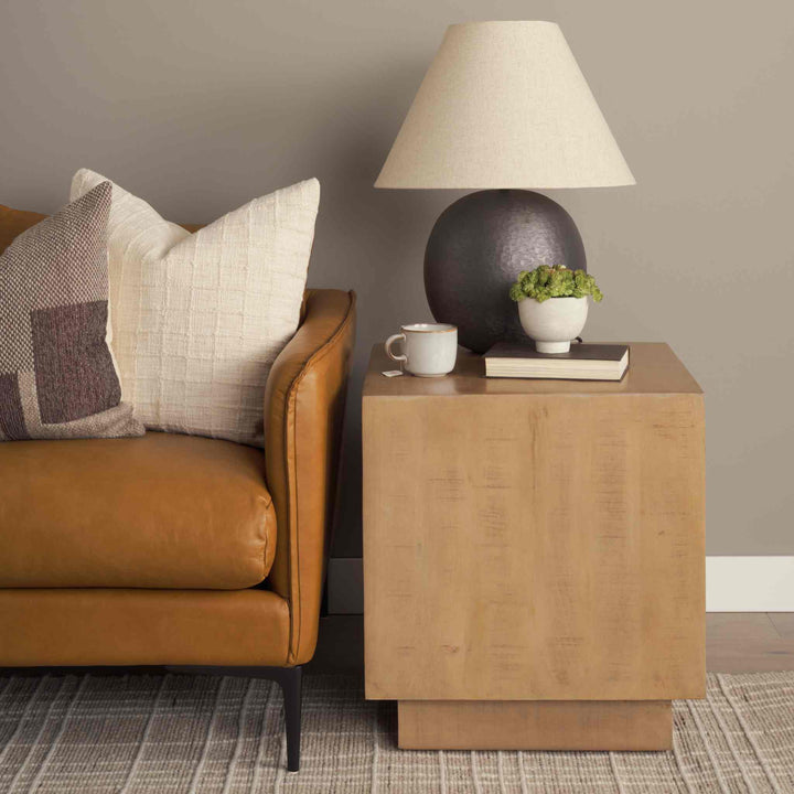FAEDEN END TABLE