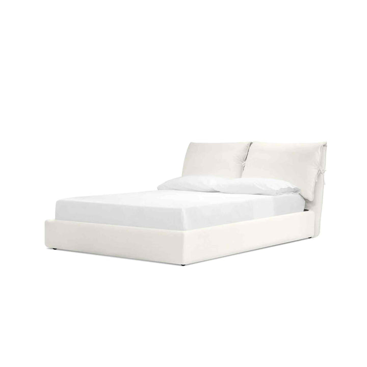 PLUME BED