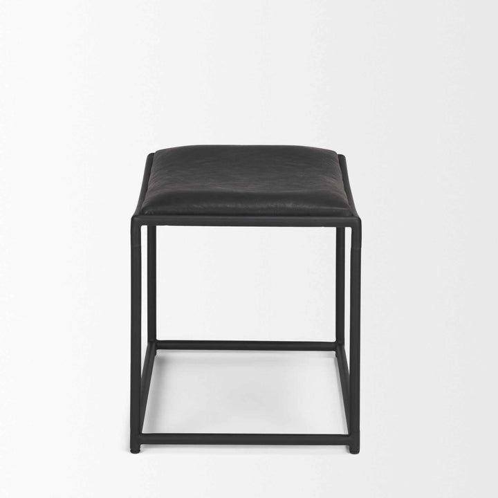 DANIEL STOOL