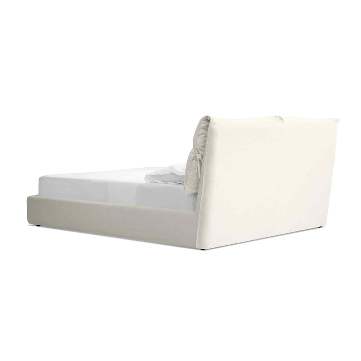 PLUME BED
