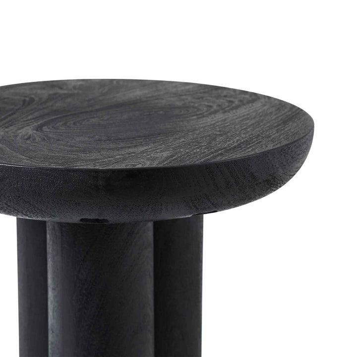QUENTIN TABLE