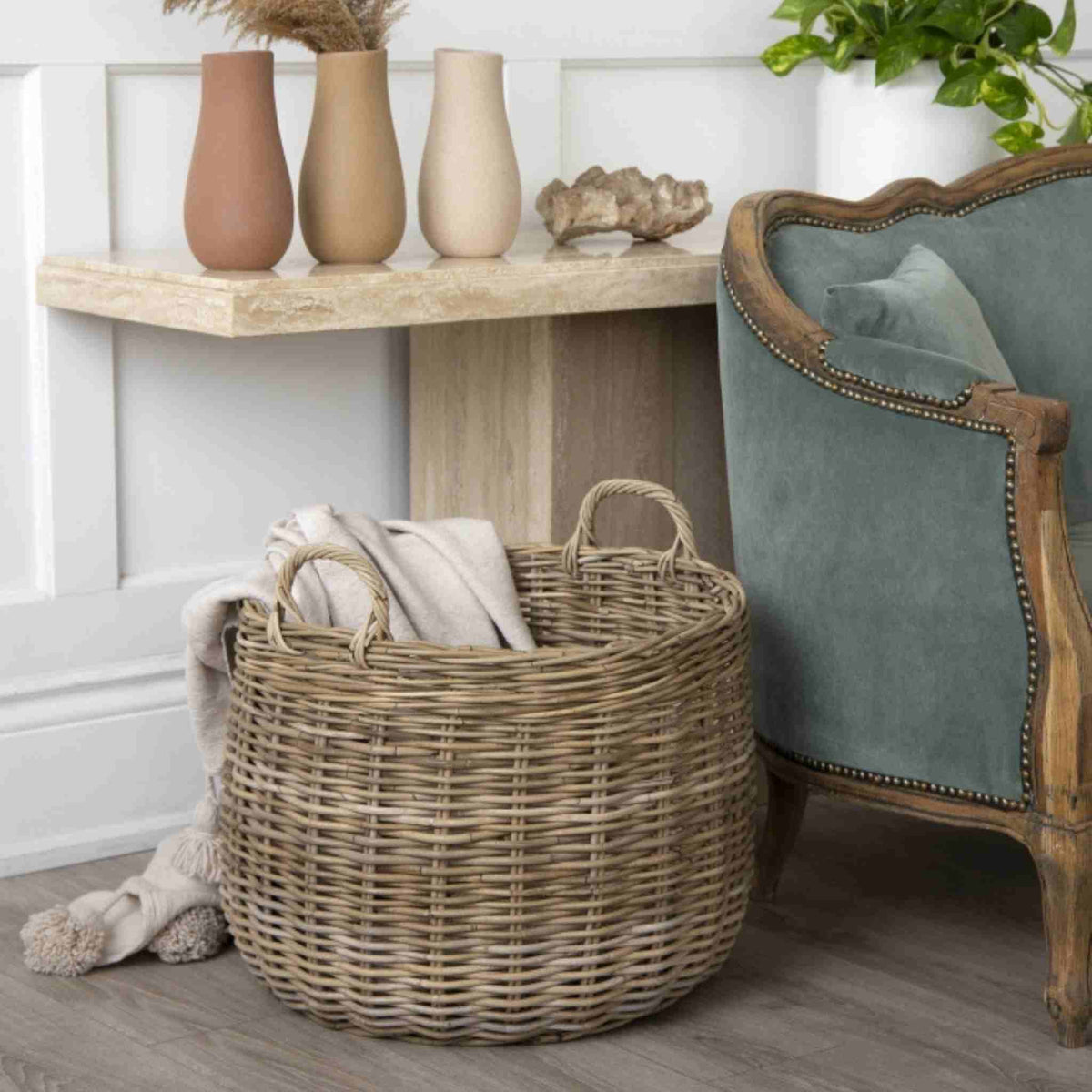 ROUND RATTAN DECOR BASKET The Room Collection