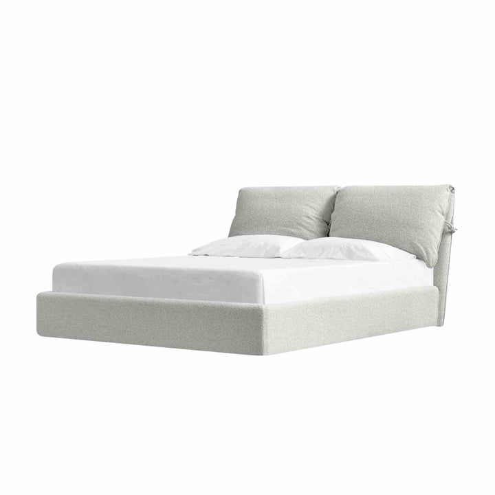 PLUME BED