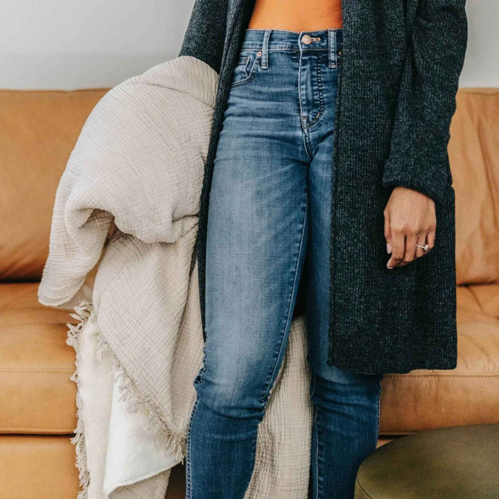 FLEECE LINED THROW, GREY CRINKLE