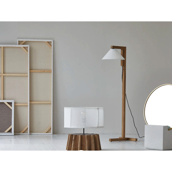 STRETTA STANDING LAMP