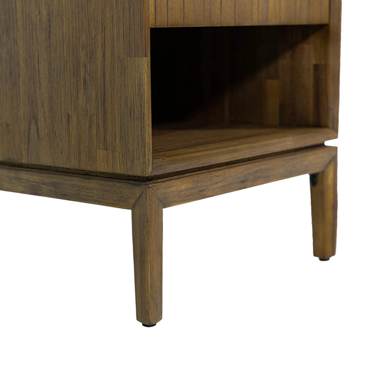 EAST NIGHTSTAND