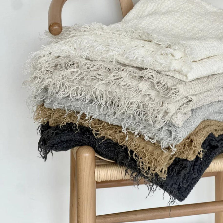 NANTUCKET LINEN THROW, PALE CHESTNUT
