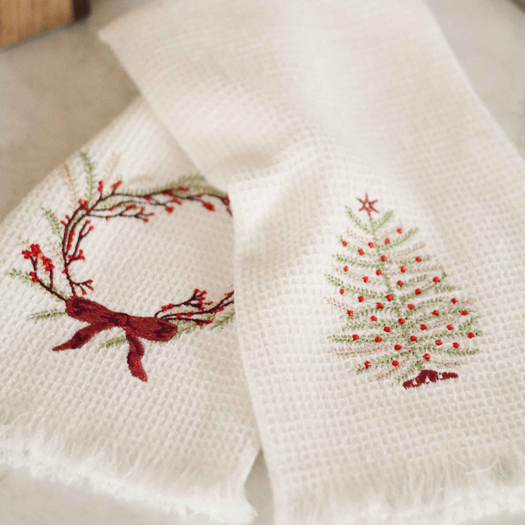 TREE/WREATH WAFFLE HAND TOWELS, S/2