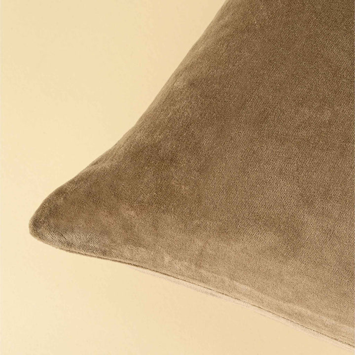 VERA LUXE PILLOW