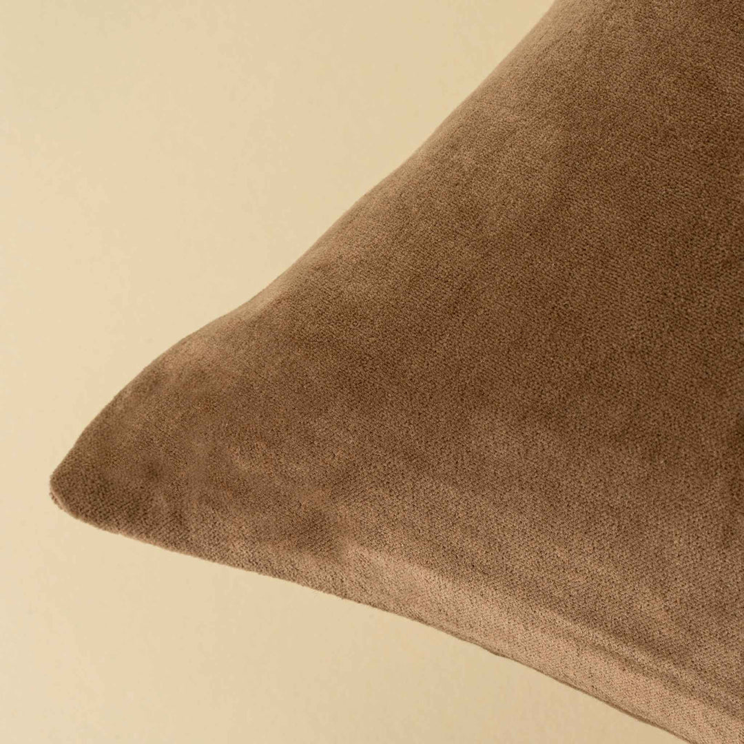 VERA LUXE PILLOW