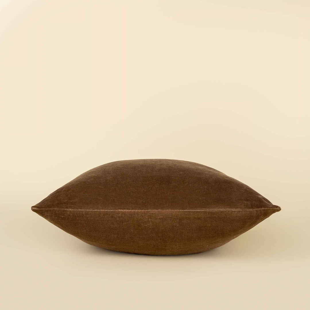 VERA LUXE PILLOW