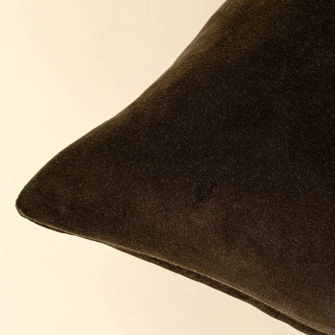 VERA LUXE PILLOW