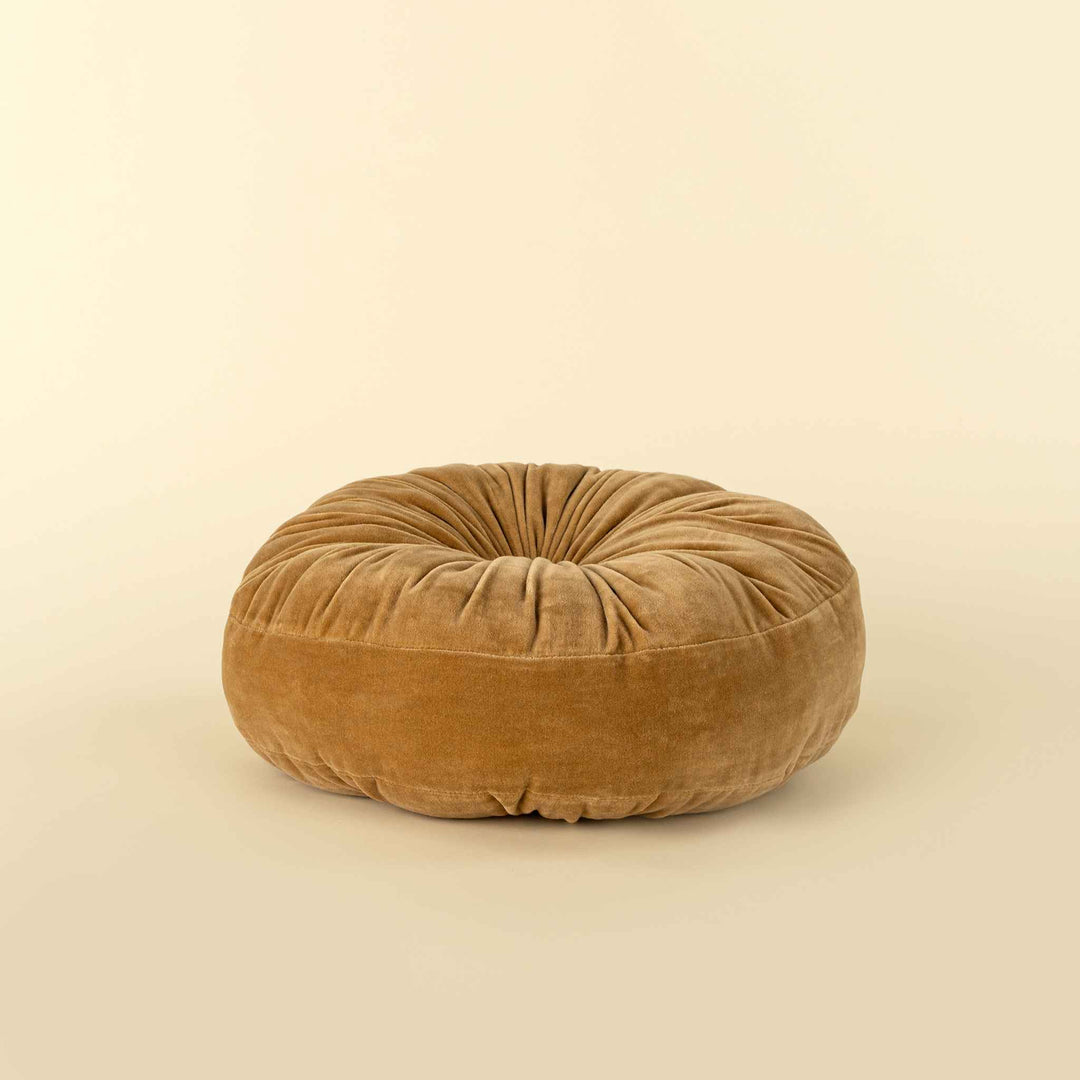 VELVET TUFT ROUND CUSHION, GOLD