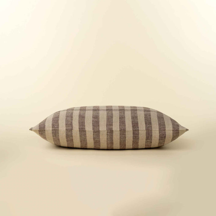 HOMESTEAD PLAID LINEN PILLOW