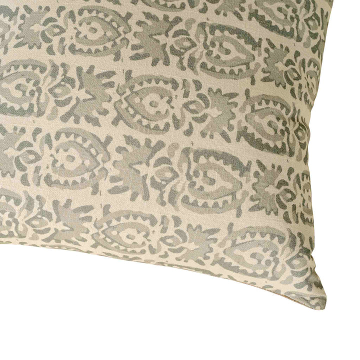 LYLA PILLOW
