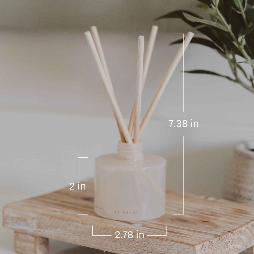 CASHMERE &amp; VANILLA REED DIFFUSER