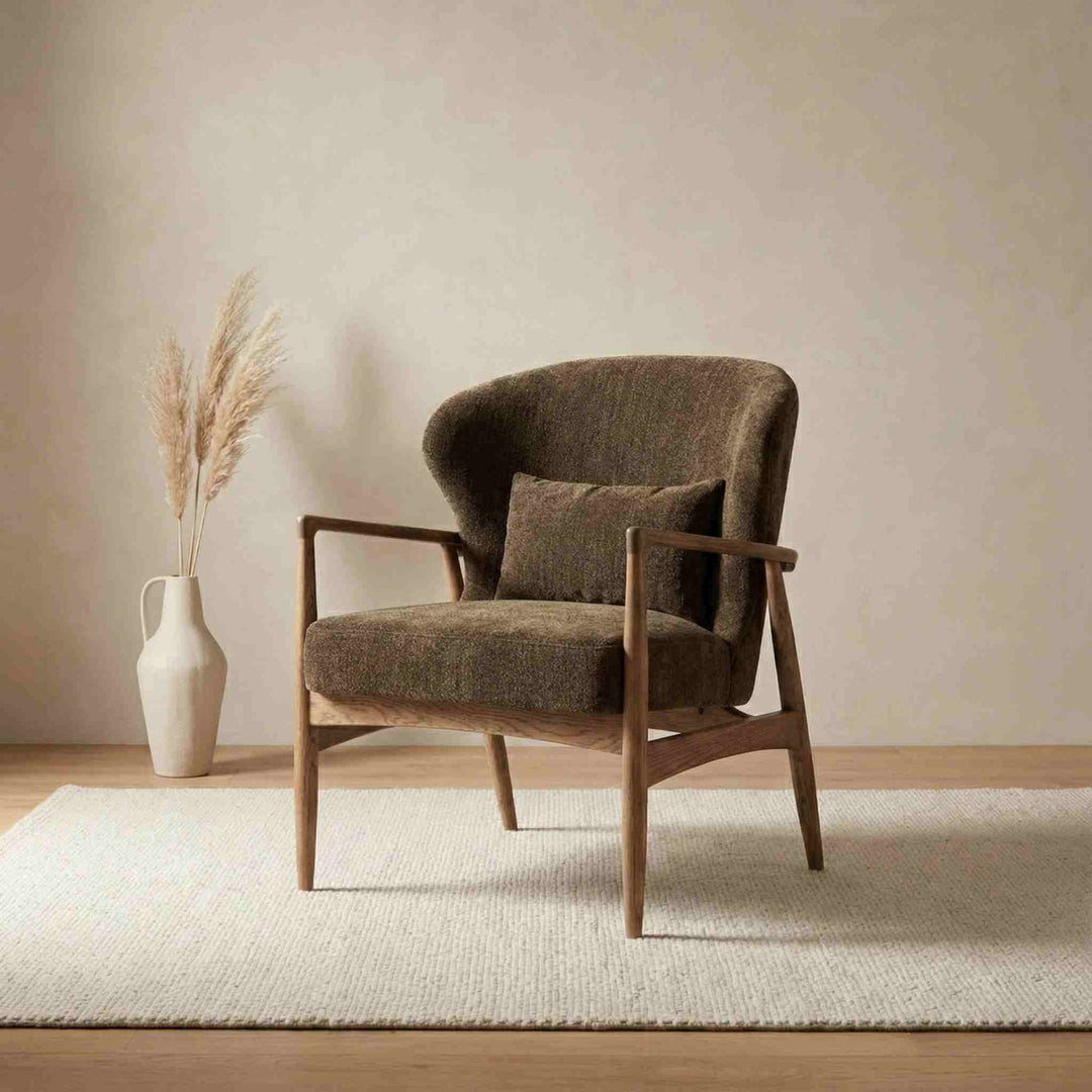 OSKAR CLUB CHAIR