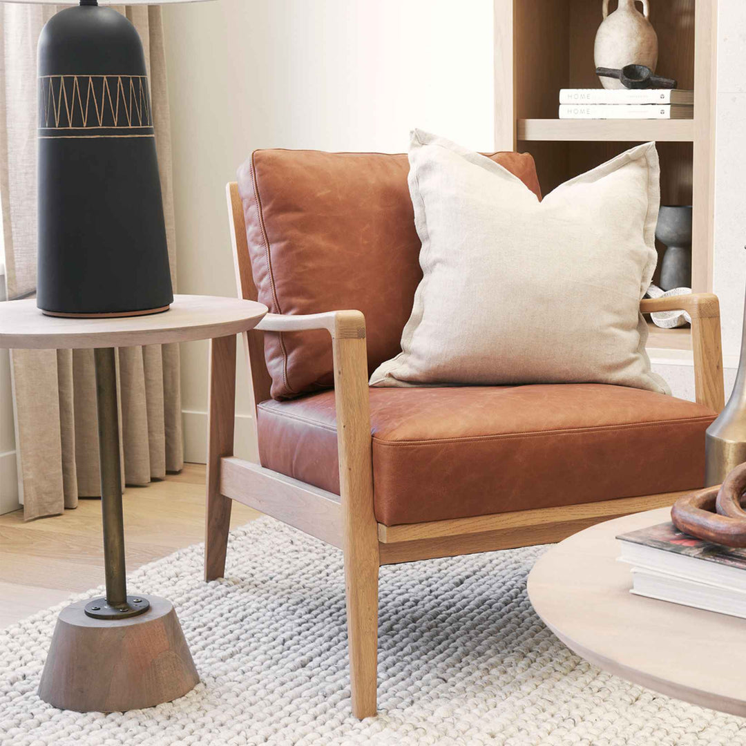 MERRIT END TABLE
