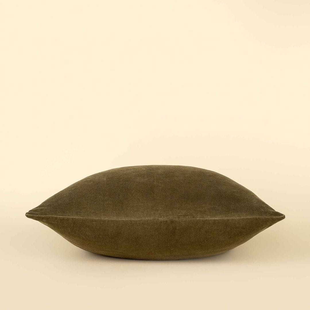 VERA LUXE PILLOW