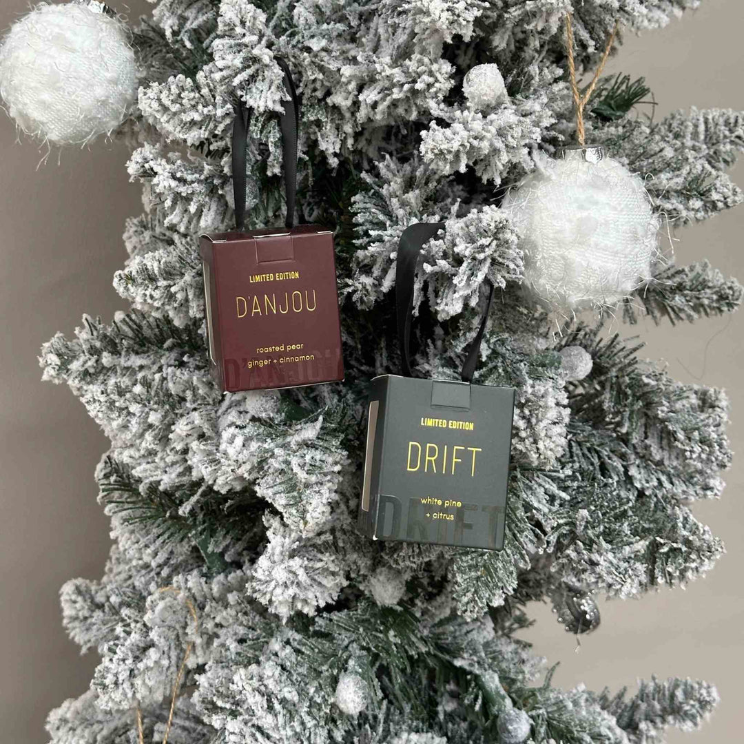 CANVAS HOLIDAY CANDLE