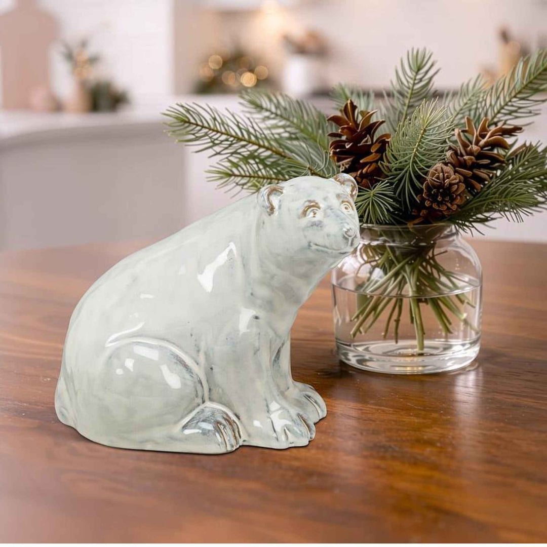 SITTING POLAR BEAR