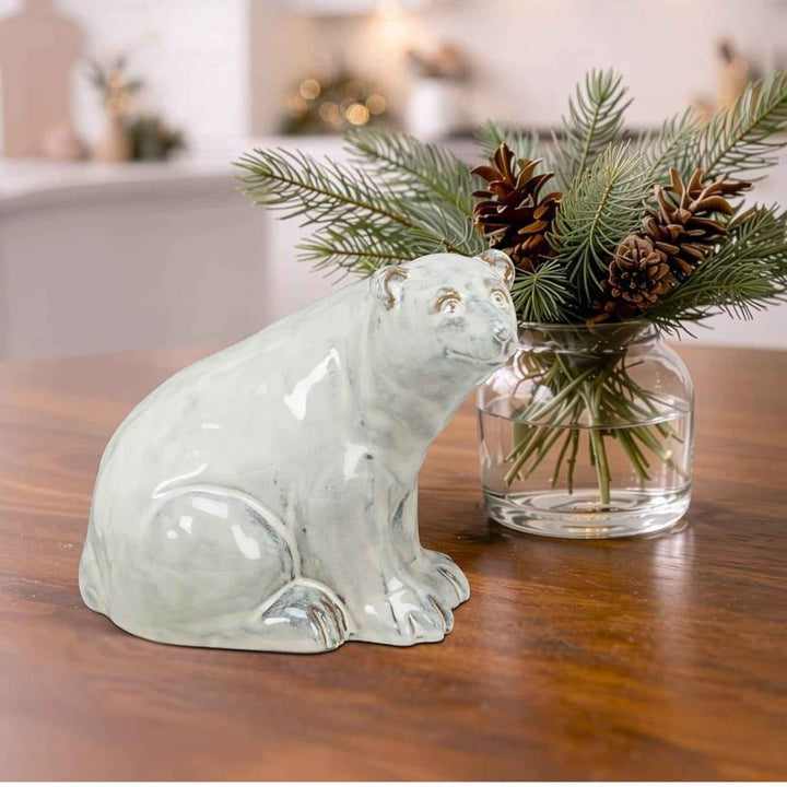 SITTING POLAR BEAR
