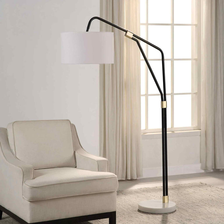 WALKER FLOOR LAMP