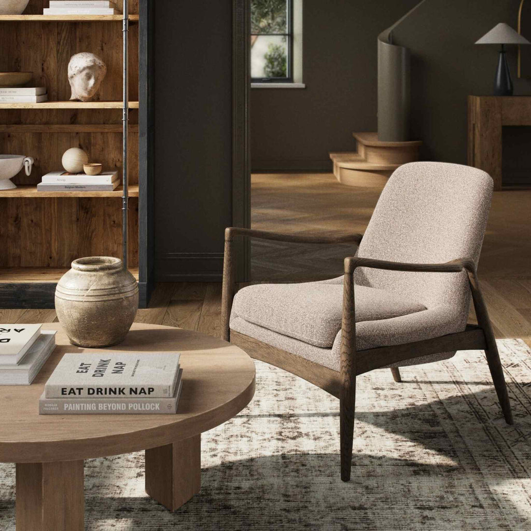 CASH CHAIR