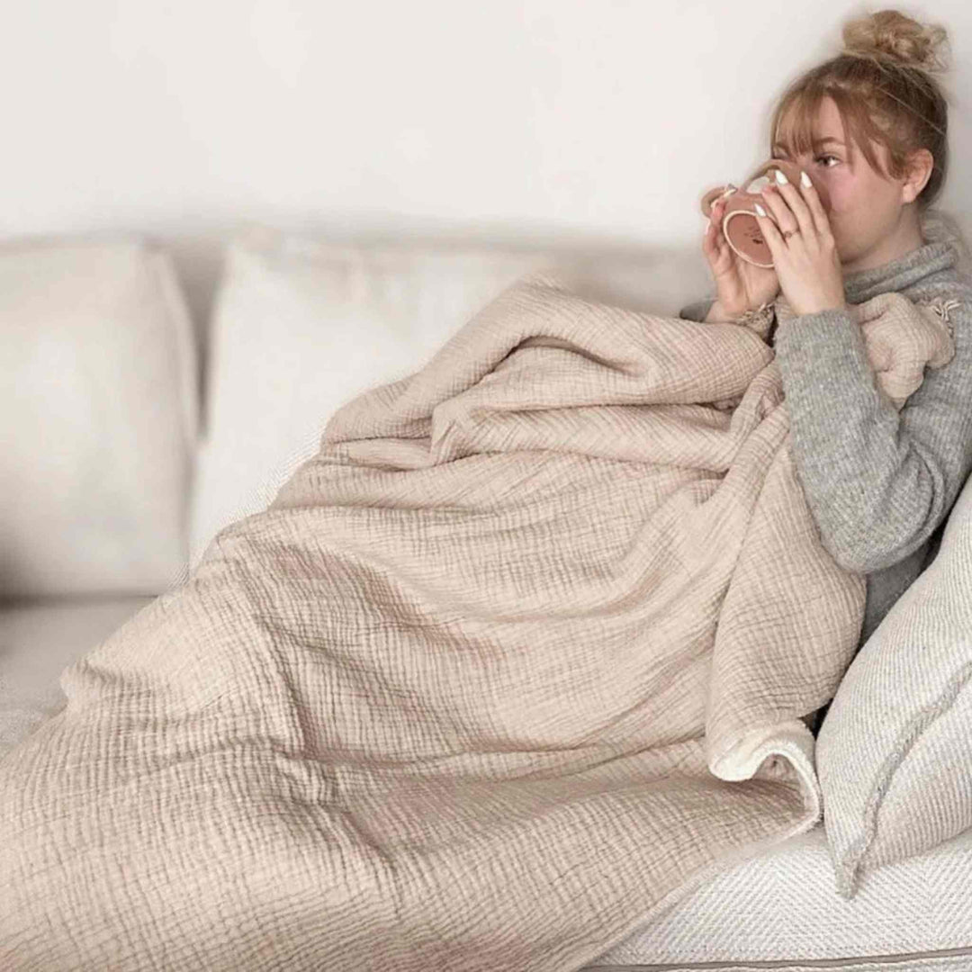 CRINKLE FLEECE LINED THROW