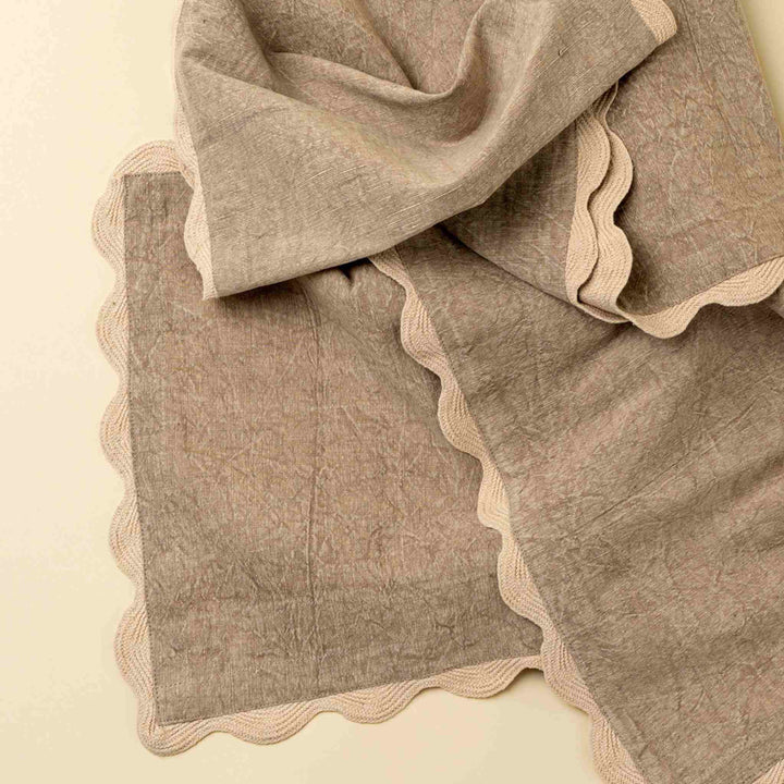 RICK RACK TABLE RUNNER, SAND