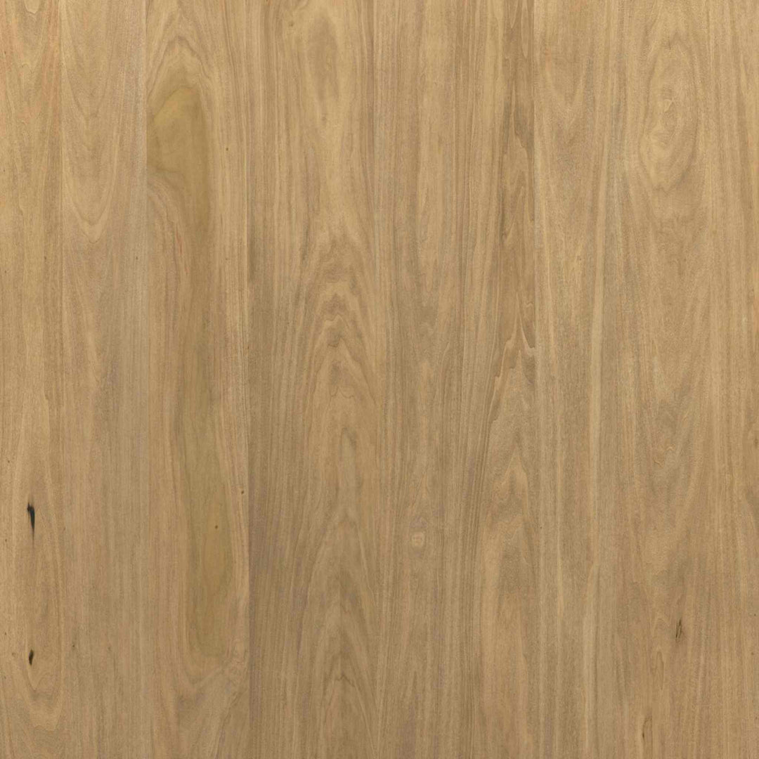 ISADOR DINING TABLE