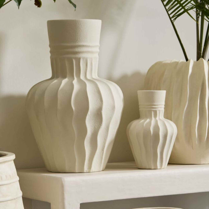 VISIONARY VASE