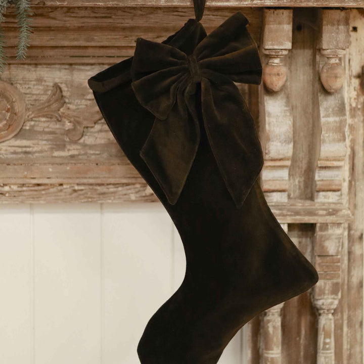 VIXEN VELVET STOCKING