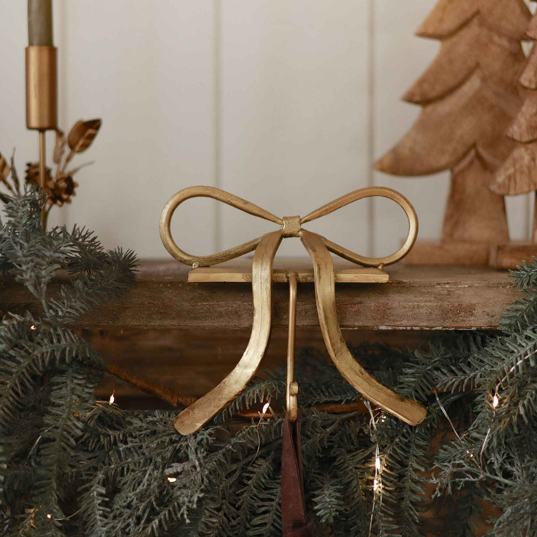 BOW STOCKING HOLDER