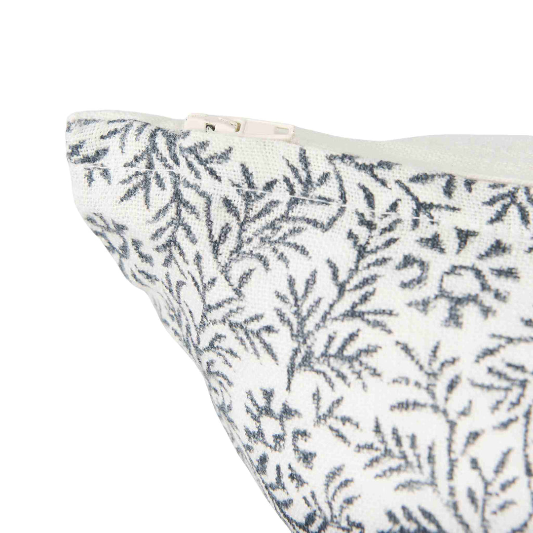 GEORGIA CREAM W/ INDIGO PILLOW