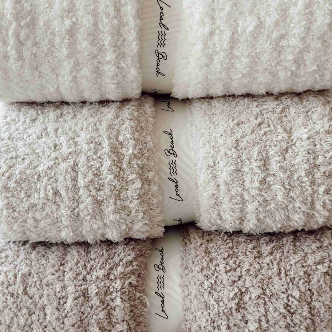RIBBED LUXE COZY THROW
