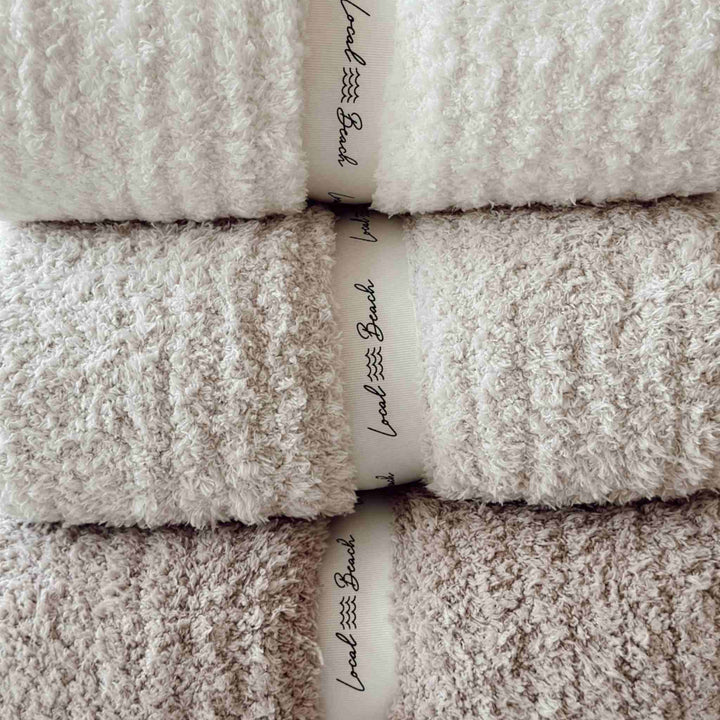 RIBBED LUXE COZY THROW