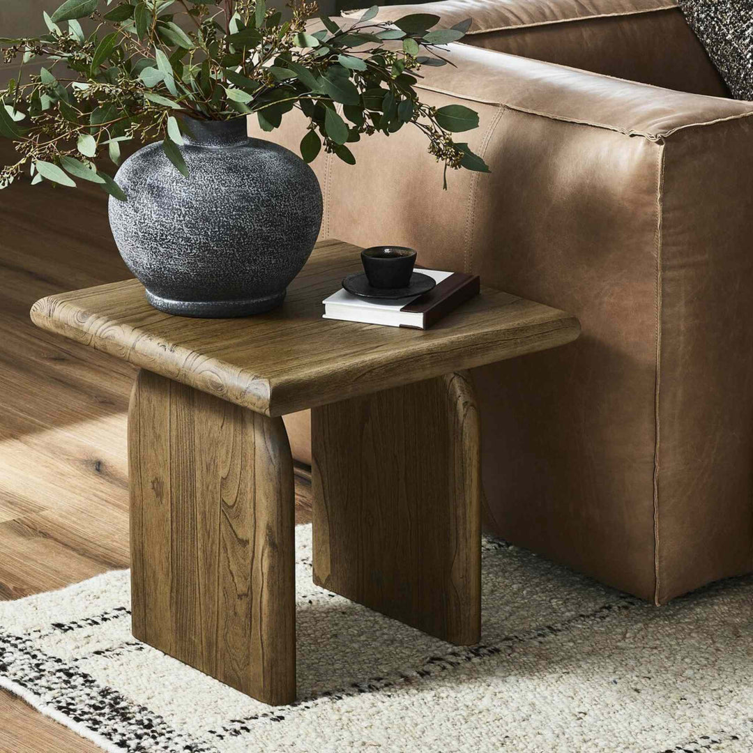 SORRENTO END TABLE