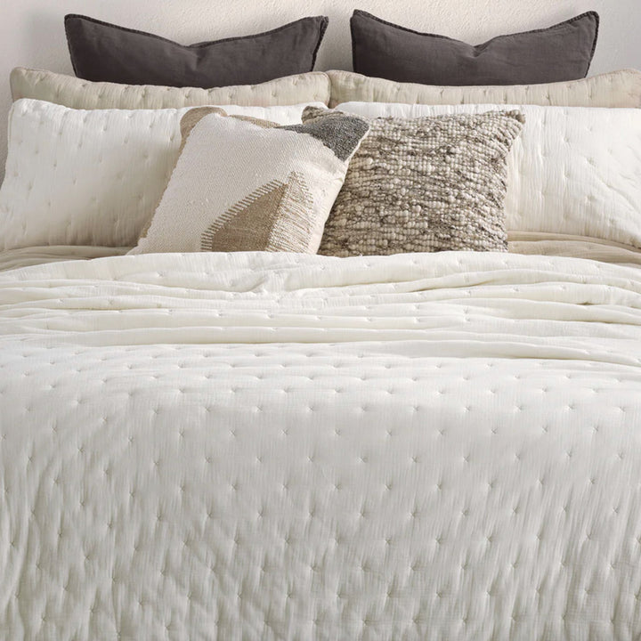 MARGO COVERLET