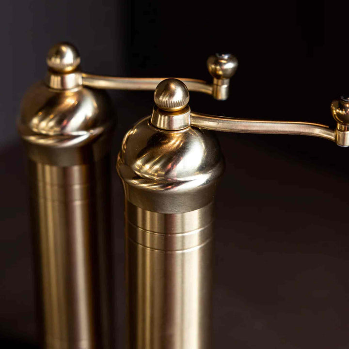 BRASS MILL GRINDER