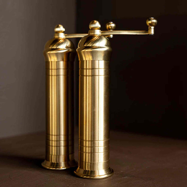 BRASS MILL GRINDER