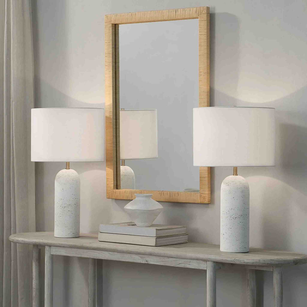 ILYA TABLE LAMP