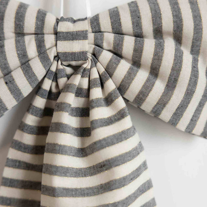 STRIPED CHARCOAL W/GOLD BOW