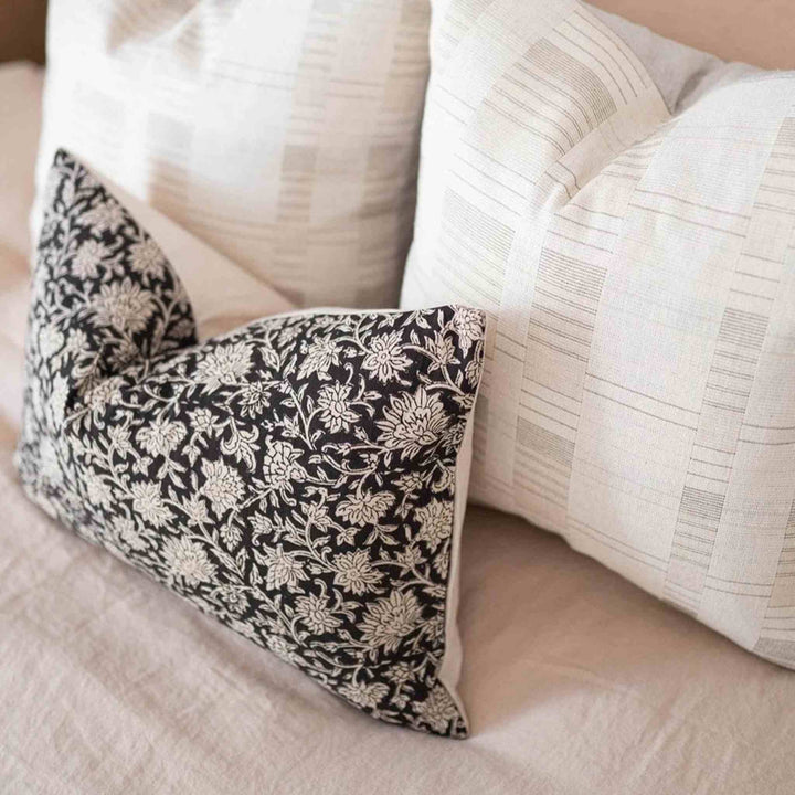 MARIA PILLOW
