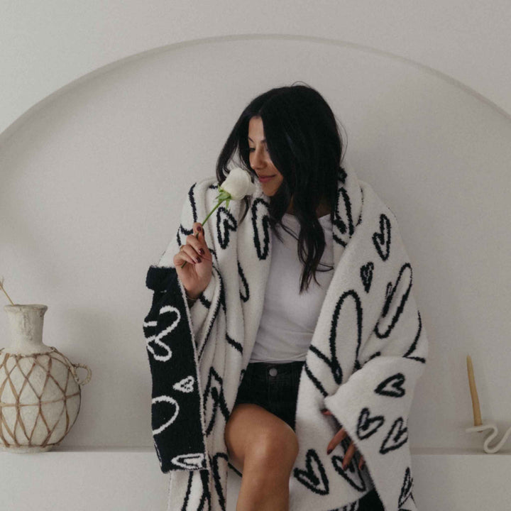 HEART LUXE THROW