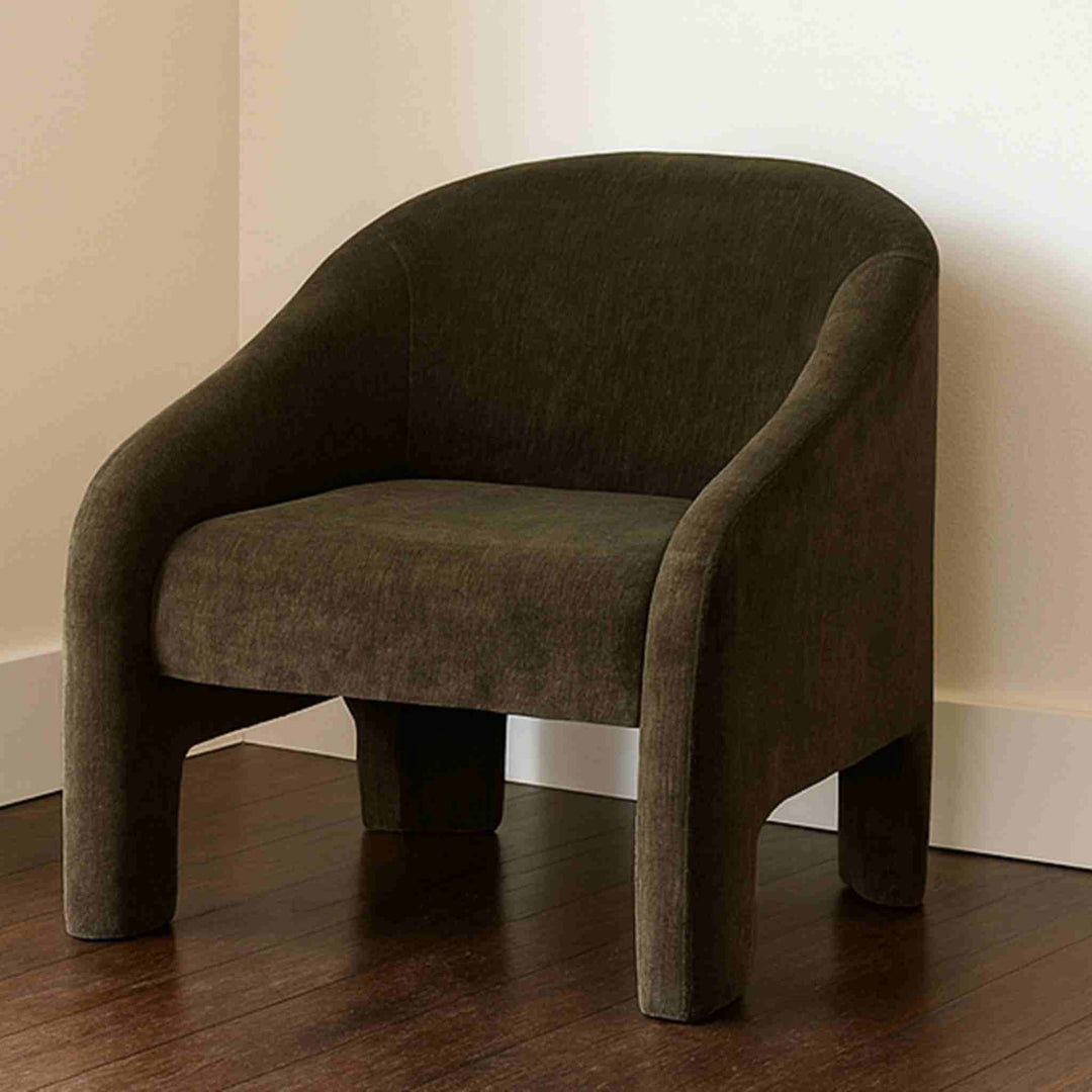 BANKS ACCENT CHAIR
