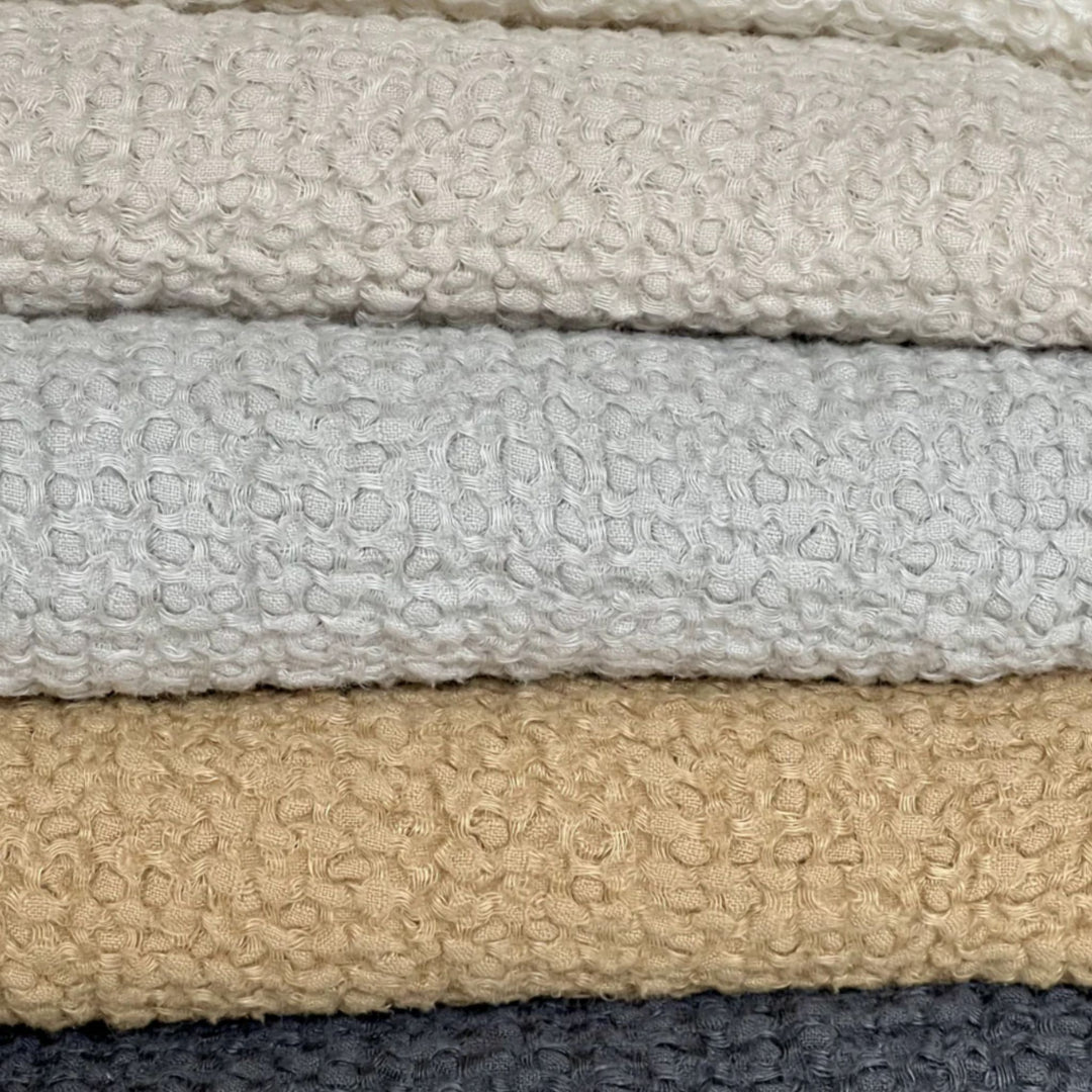 NANTUCKET LINEN THROW, PALE CHESTNUT