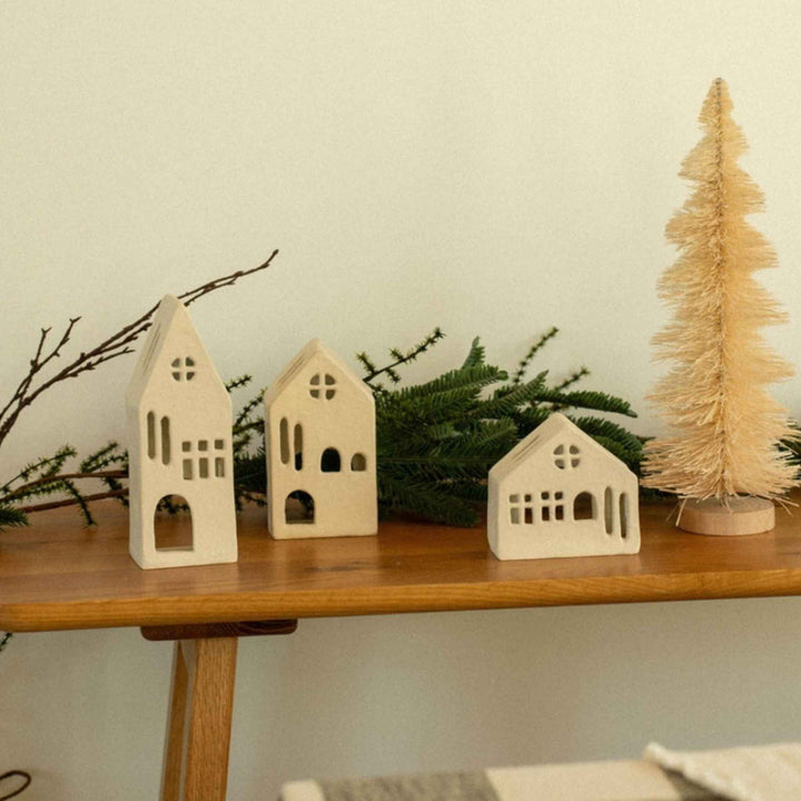 ASPEN HOLIDAY HOUSES