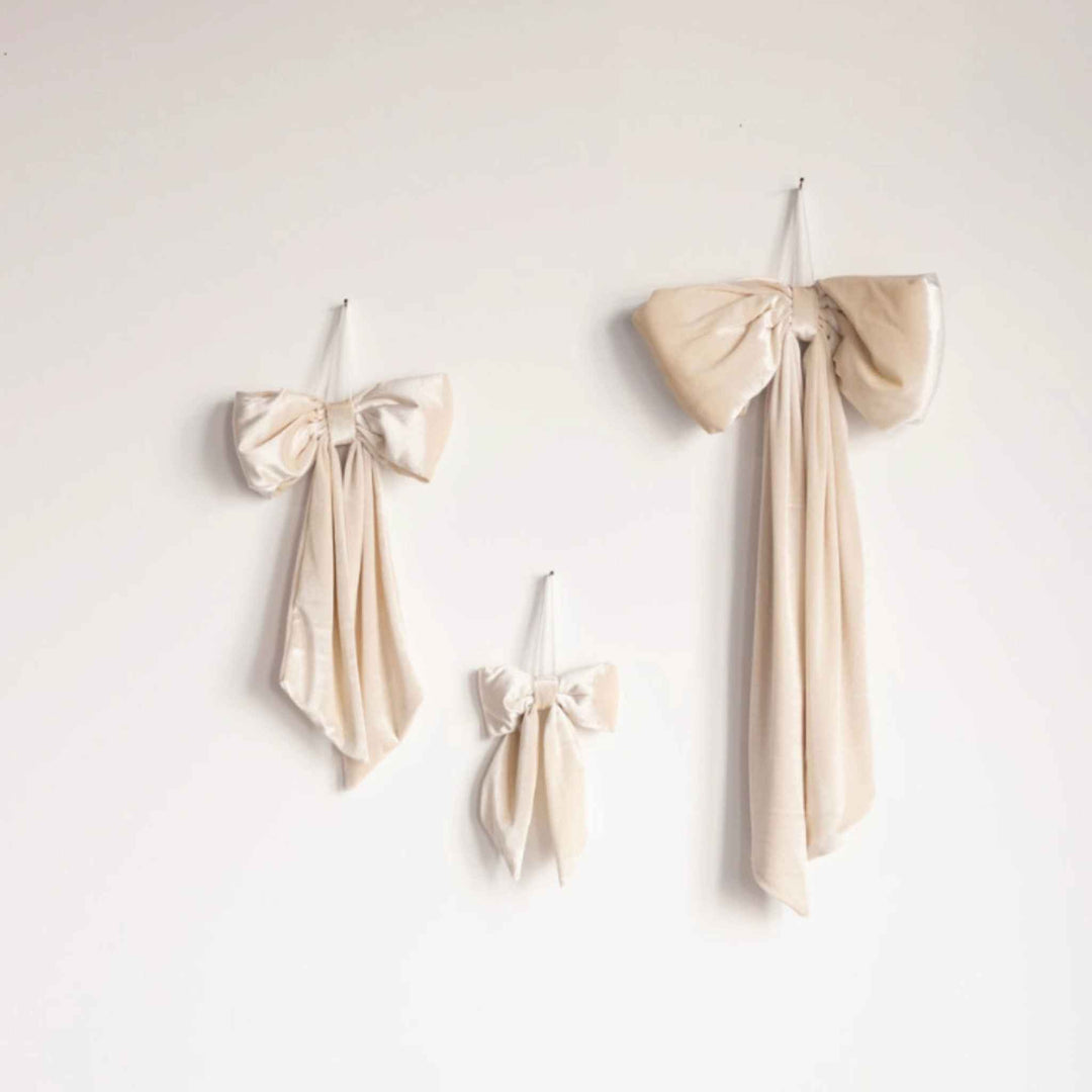 CREAM VELVET BOW