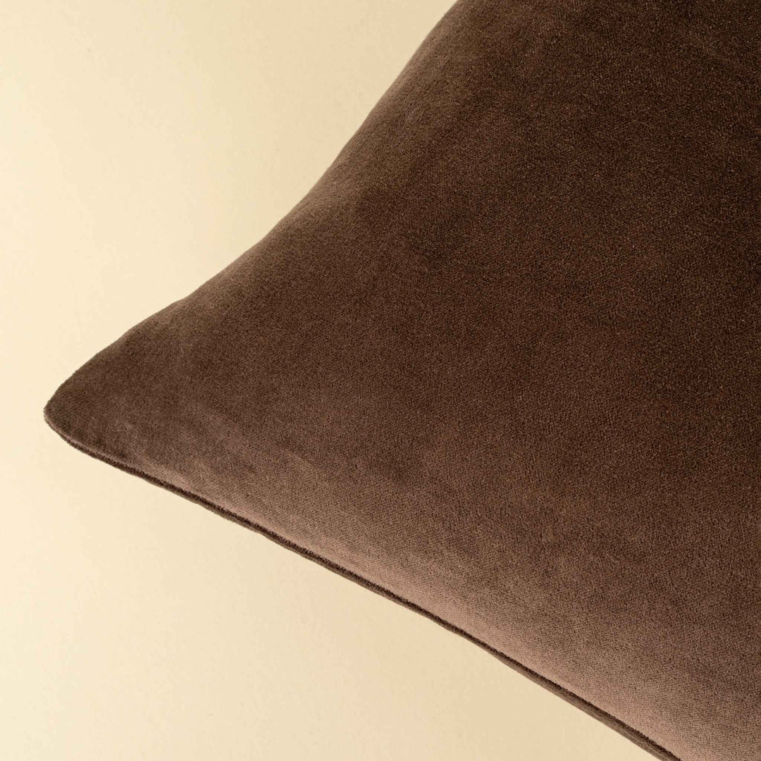VERA LUXE PILLOW